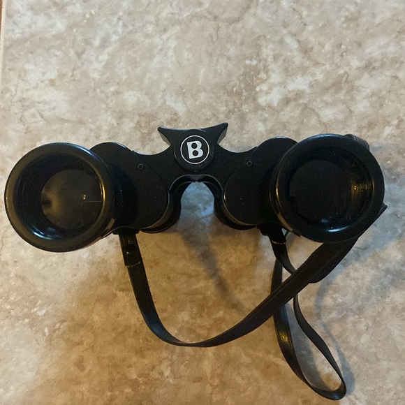 Bushnell Falcon Insta-Focus Binoculars with Case - Picture 4 of 5